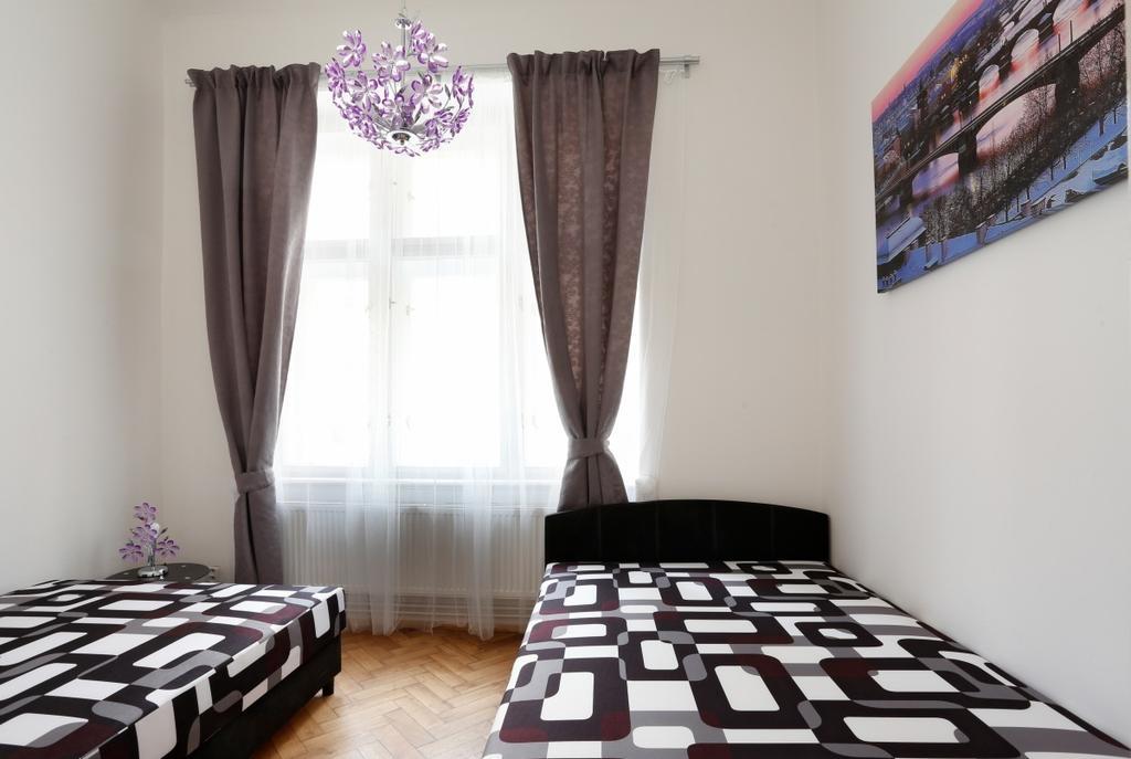 Apartment Near The Charles Bridge Prague Room photo